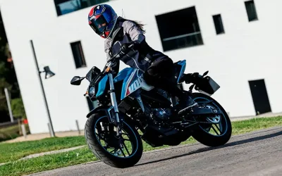 Voge R125: agilidad y estilo para la movilidad urbana dentro y fuera de El Salvador